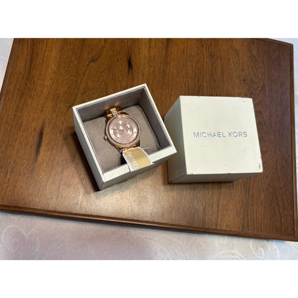 NEW IN BOX Michael Kors Runway Women MK6613 Pave Gold Quartz 38mm Watch $325